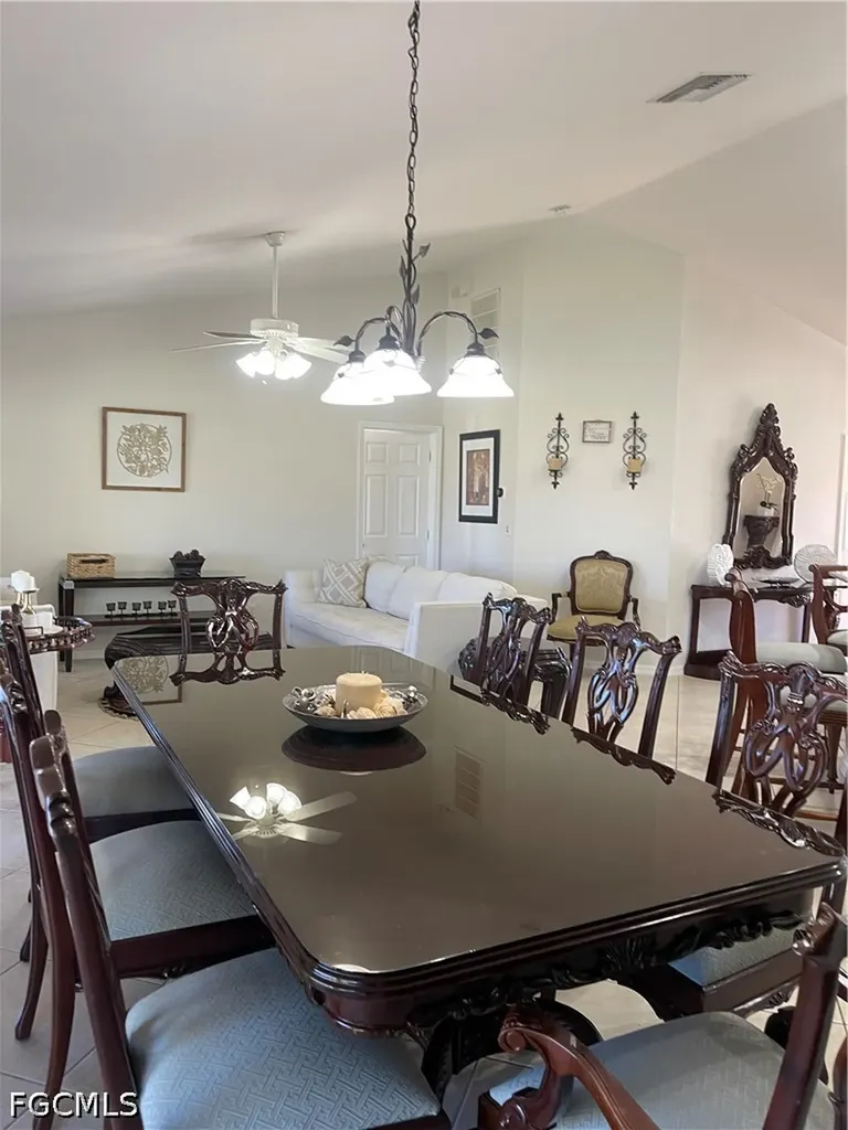 2721 NW 4th Street Cape Coral FL 33993