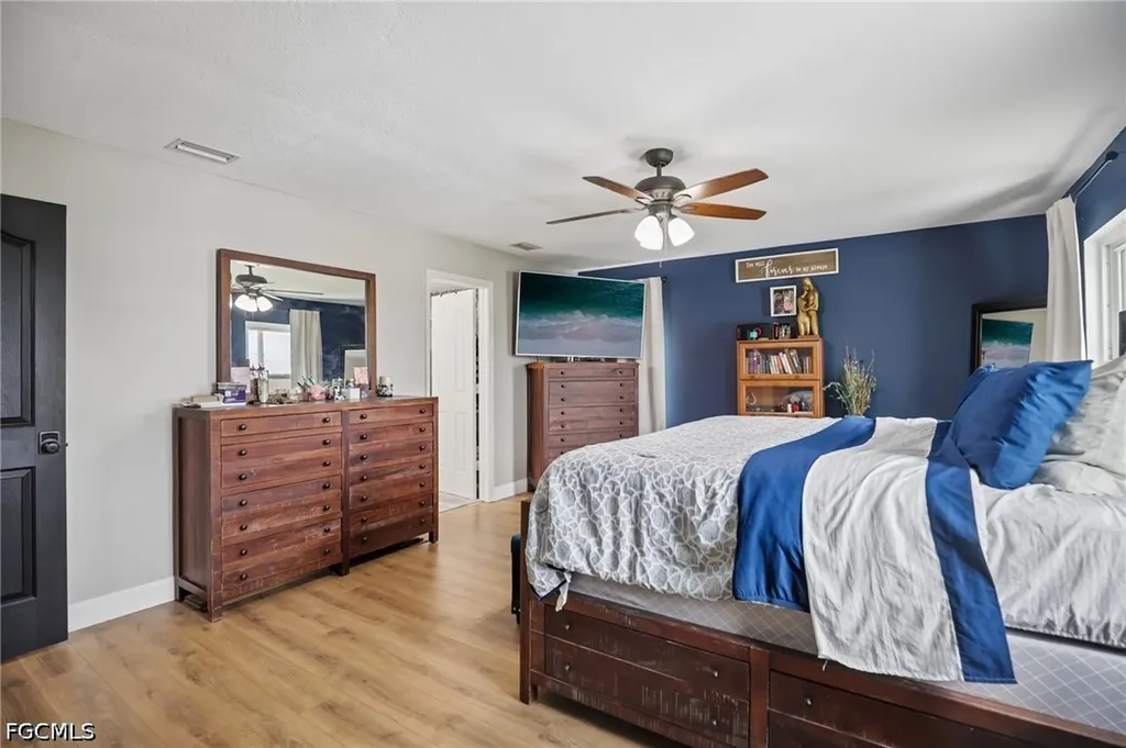1825 NW 23rd Terrace Cape Coral FL 33993