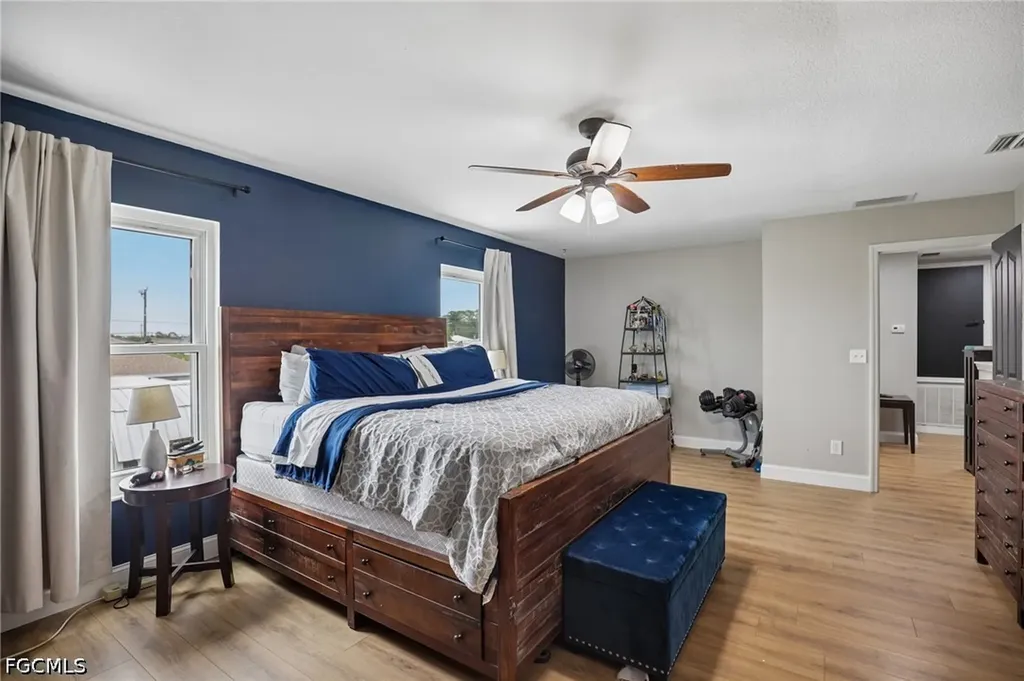 1825 NW 23rd Terrace Cape Coral FL 33993