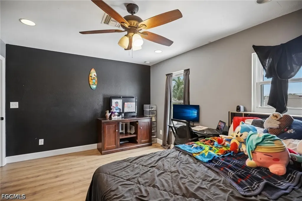 1825 NW 23rd Terrace Cape Coral FL 33993