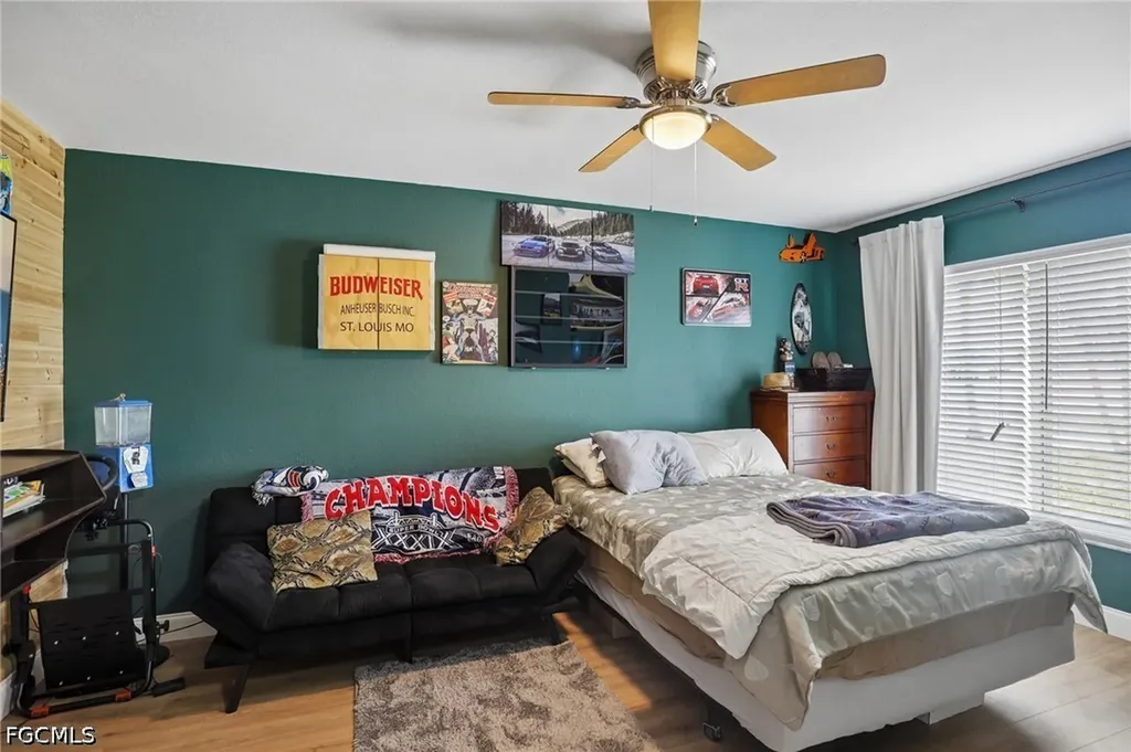 1825 NW 23rd Terrace Cape Coral FL 33993
