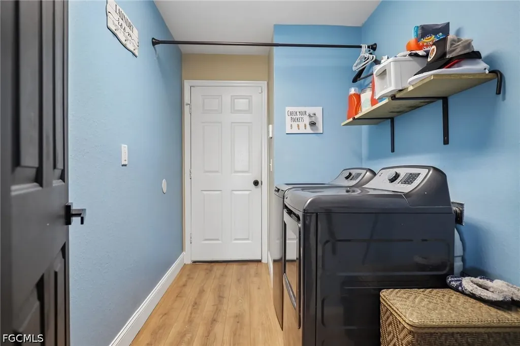 1825 NW 23rd Terrace Cape Coral FL 33993
