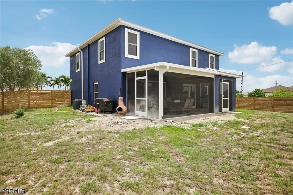 1825 NW 23rd Terrace Cape Coral FL 33993