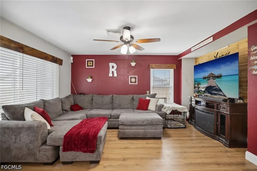 1825 NW 23rd Terrace Cape Coral FL 33993