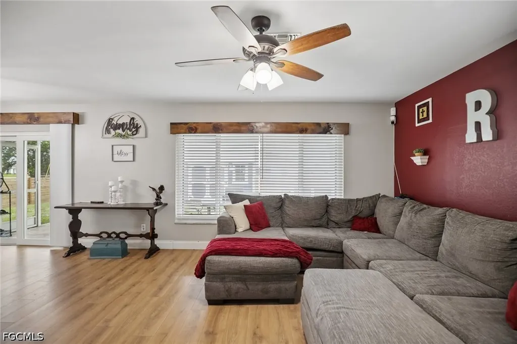 1825 NW 23rd Terrace Cape Coral FL 33993