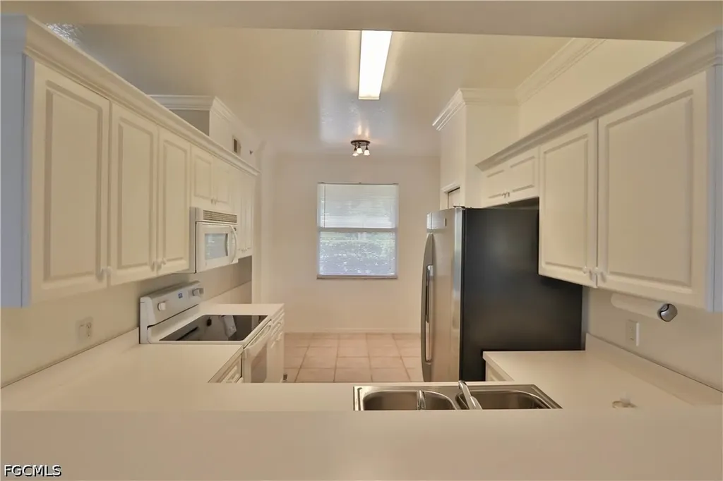 8550 Kingbird Loop Estero FL 33967