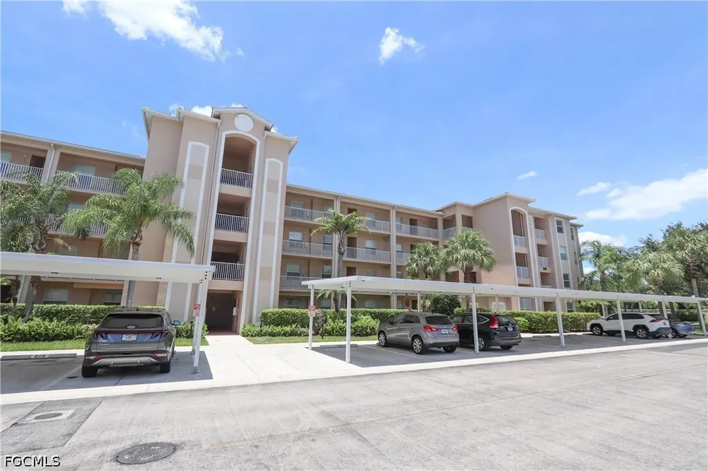 8550 Kingbird Loop Estero FL 33967