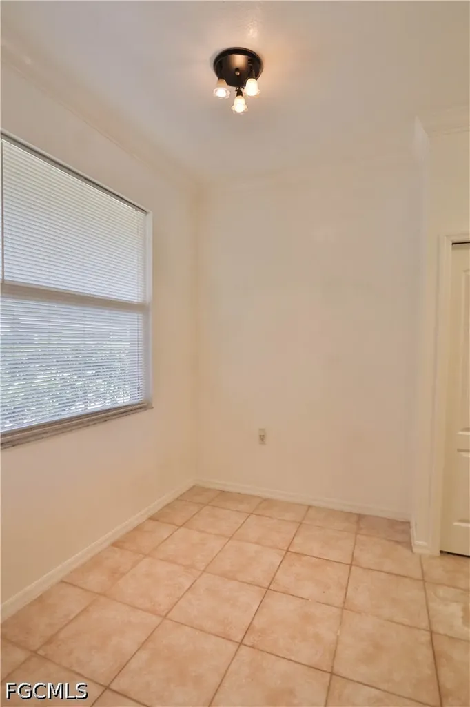 8550 Kingbird Loop Estero FL 33967