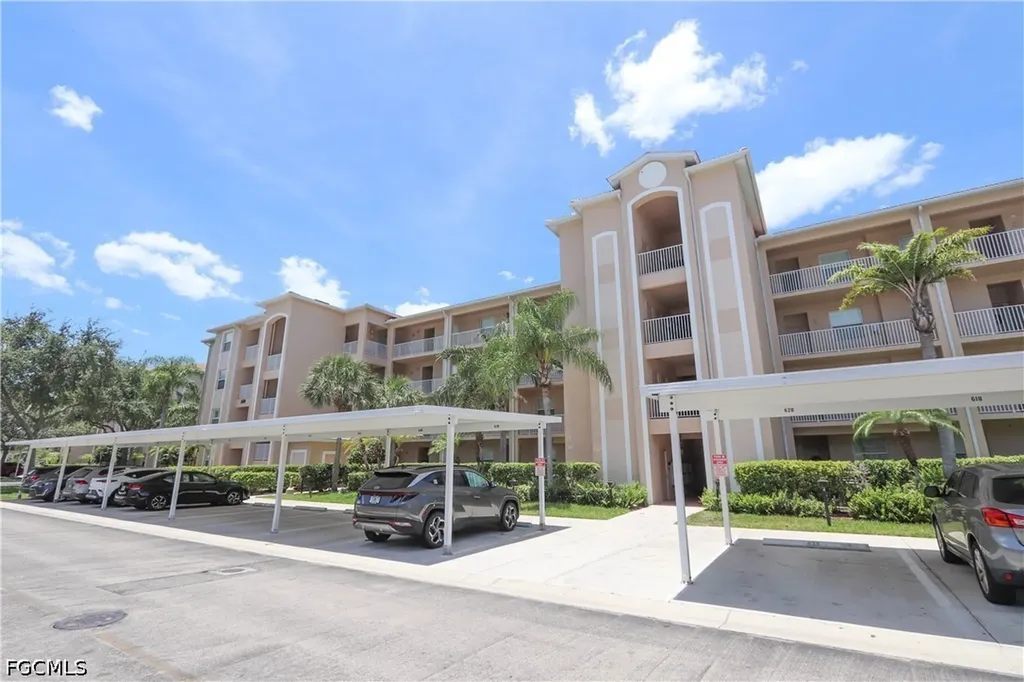 8550 Kingbird Loop Estero FL 33967