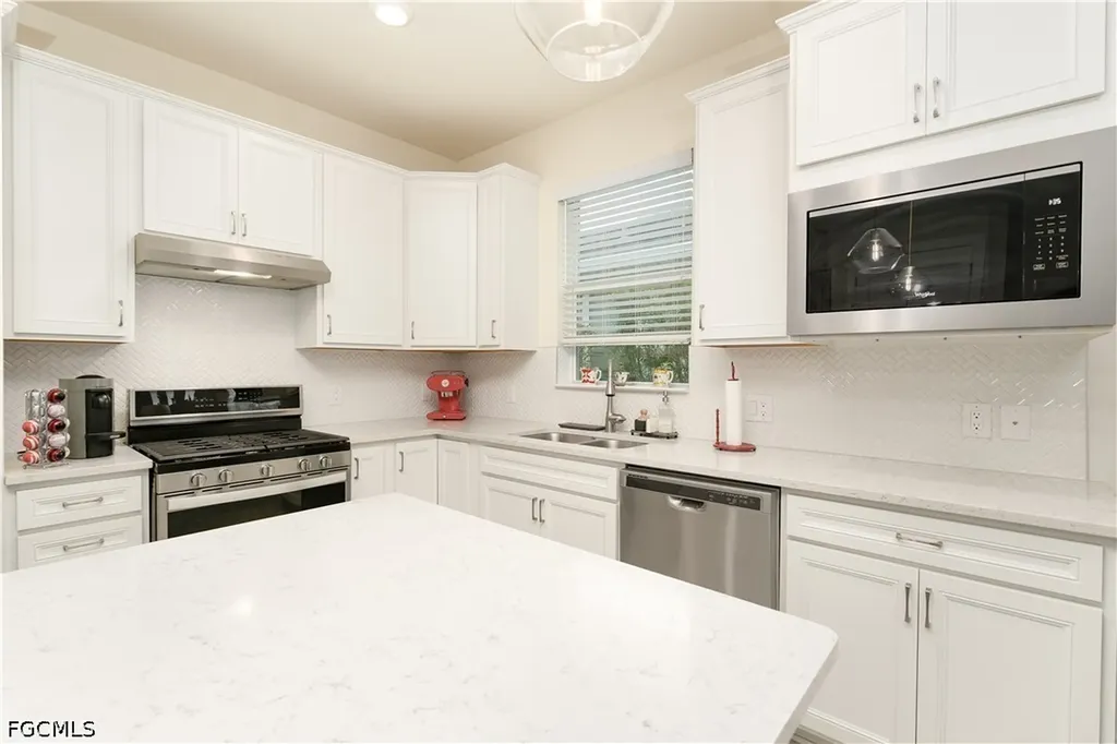 10779 Manatee Key Lane Estero FL 33928