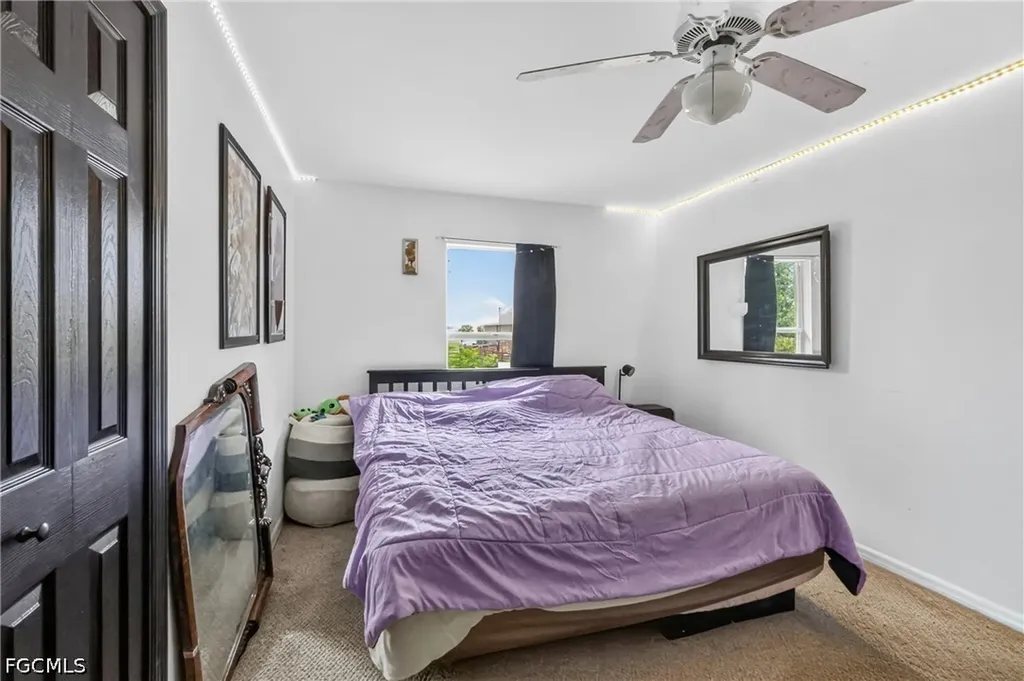 2205 NE 1st Place Cape Coral FL 33909