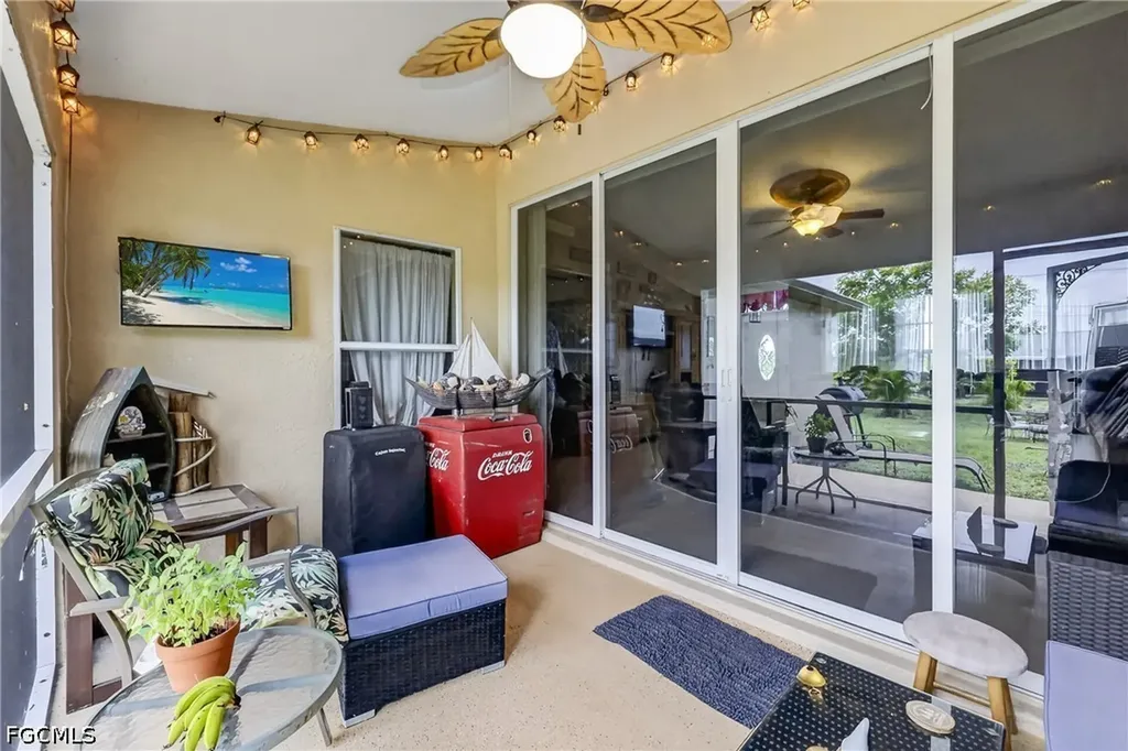 2205 NE 1st Place Cape Coral FL 33909