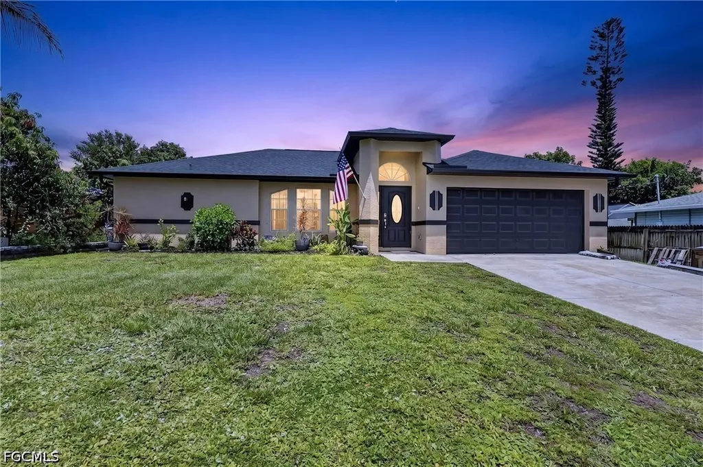 2205 NE 1st Place Cape Coral FL 33909