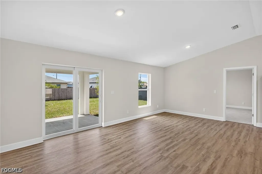 2006 NW 13th Place Cape Coral FL 33993