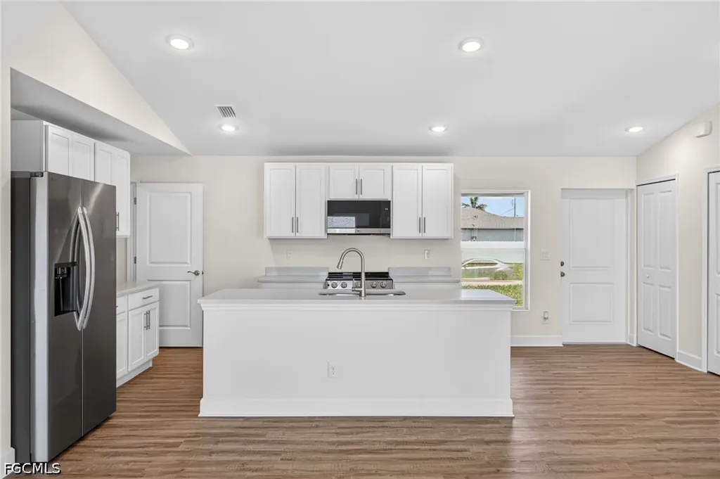 2006 NW 13th Place Cape Coral FL 33993