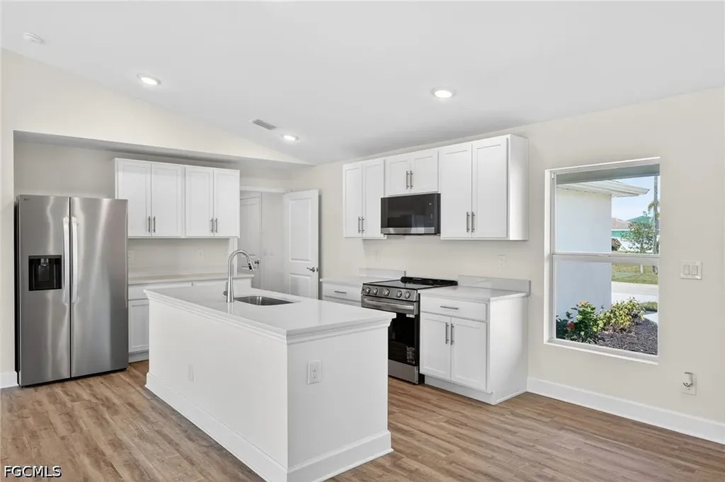 2006 NW 13th Place Cape Coral FL 33993