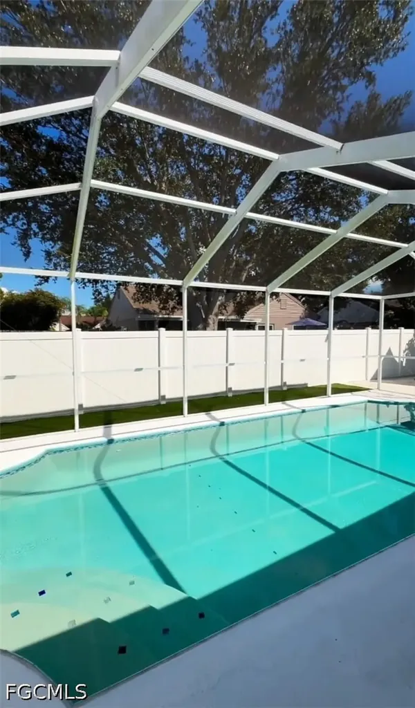 12711 Pineforest Way E Largo FL 33773