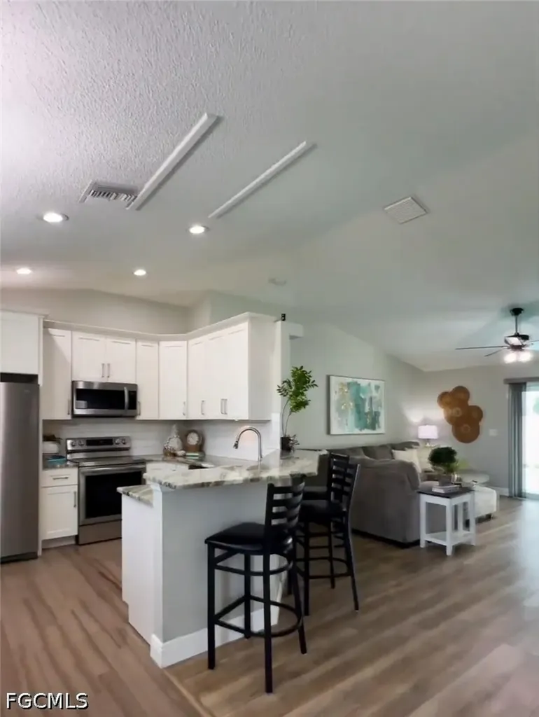 12711 Pineforest Way E Largo FL 33773