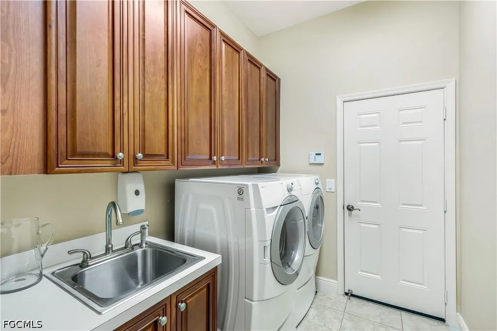 5661 Kensington Loop Fort Myers FL 33912