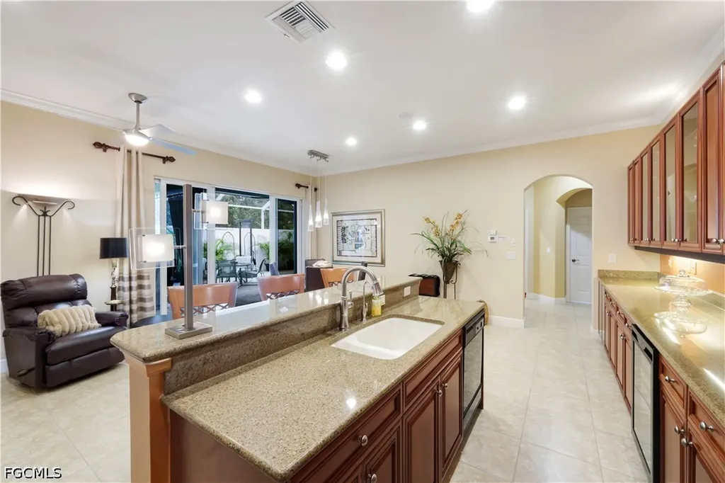 5661 Kensington Loop Fort Myers FL 33912