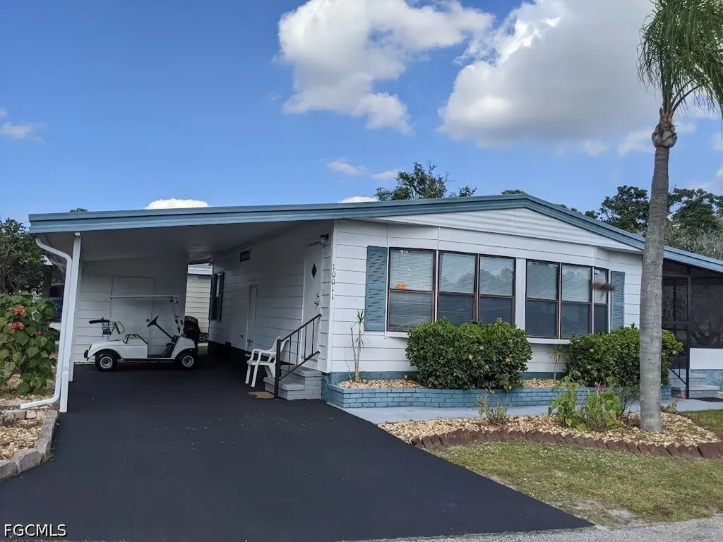 10011 Merion Court North Fort Myers FL 33903