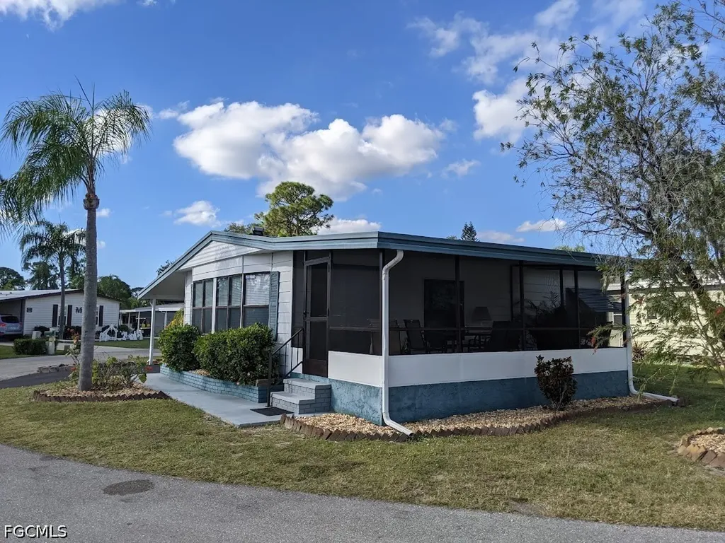 10011 Merion Court North Fort Myers FL 33903