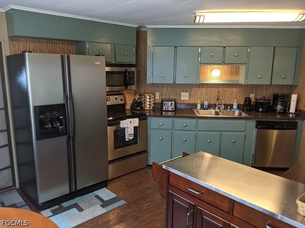 10011 Merion Court North Fort Myers FL 33903