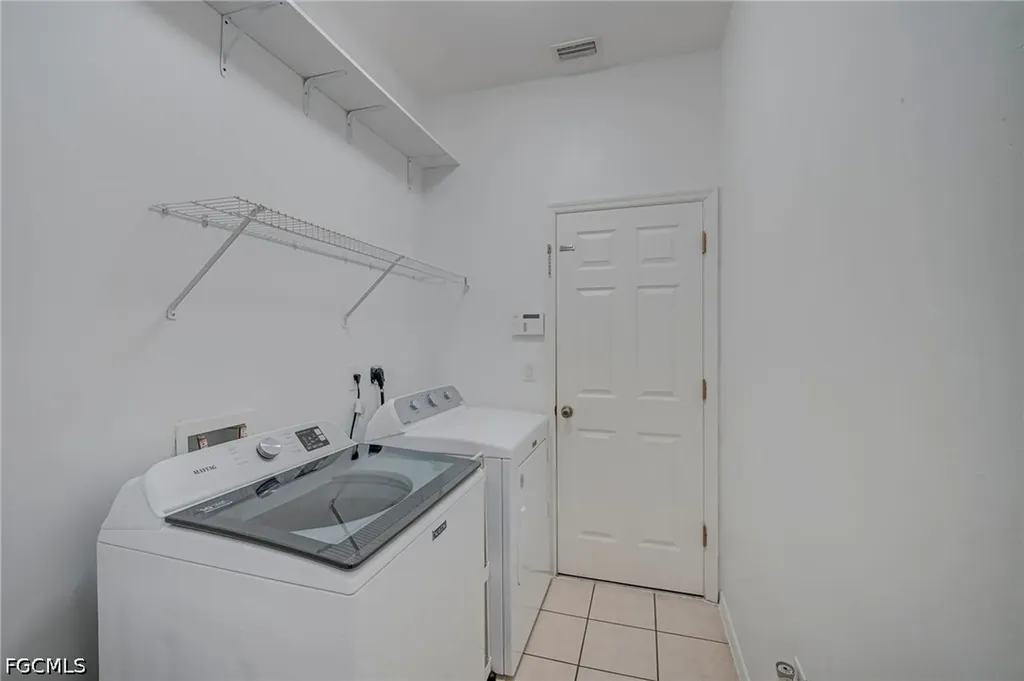 2743 Nature Pointe Loop Fort Myers FL 33905