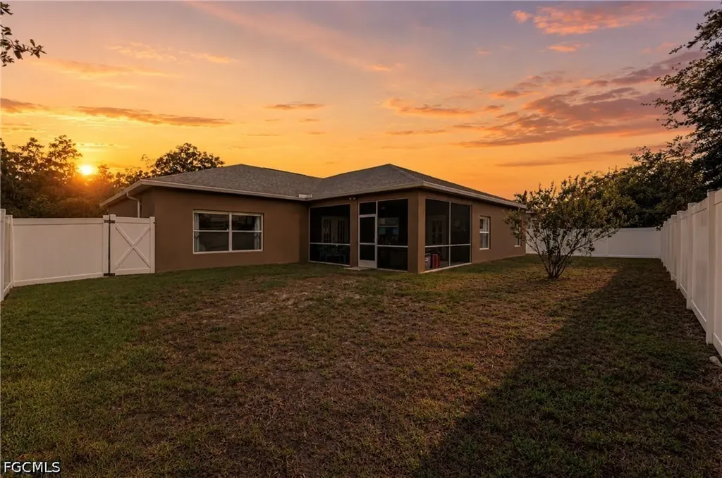 2743 Nature Pointe Loop Fort Myers FL 33905