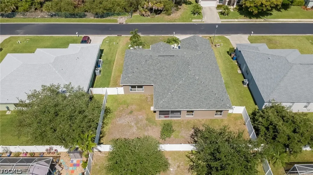 2743 Nature Pointe Loop Fort Myers FL 33905