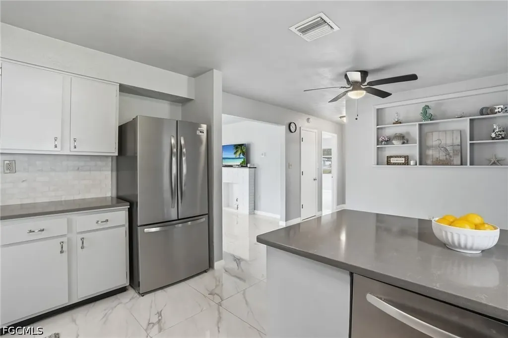 372 Altamont Avenue Fort Myers FL 33905