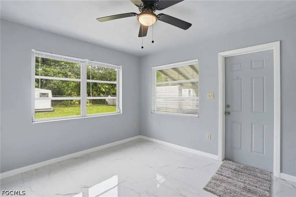 372 Altamont Avenue Fort Myers FL 33905