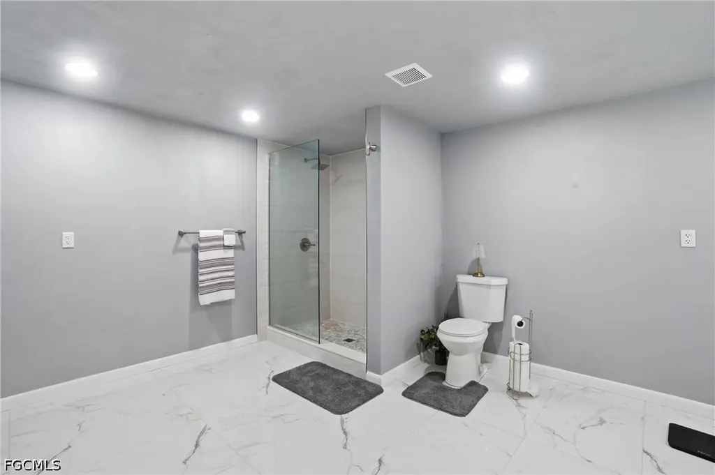 372 Altamont Avenue Fort Myers FL 33905