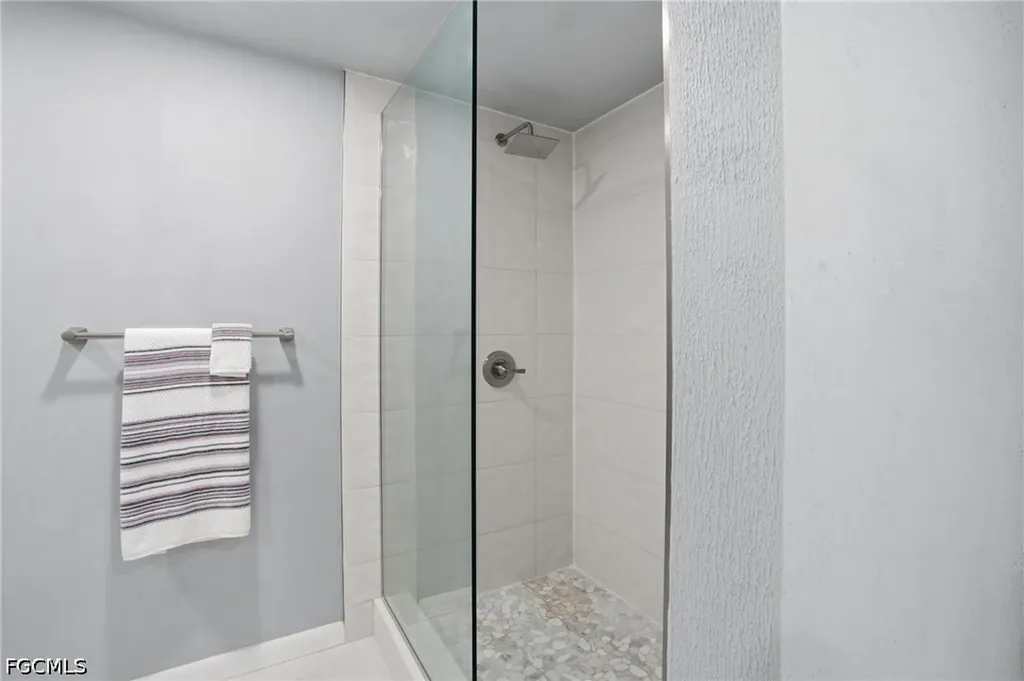 372 Altamont Avenue Fort Myers FL 33905