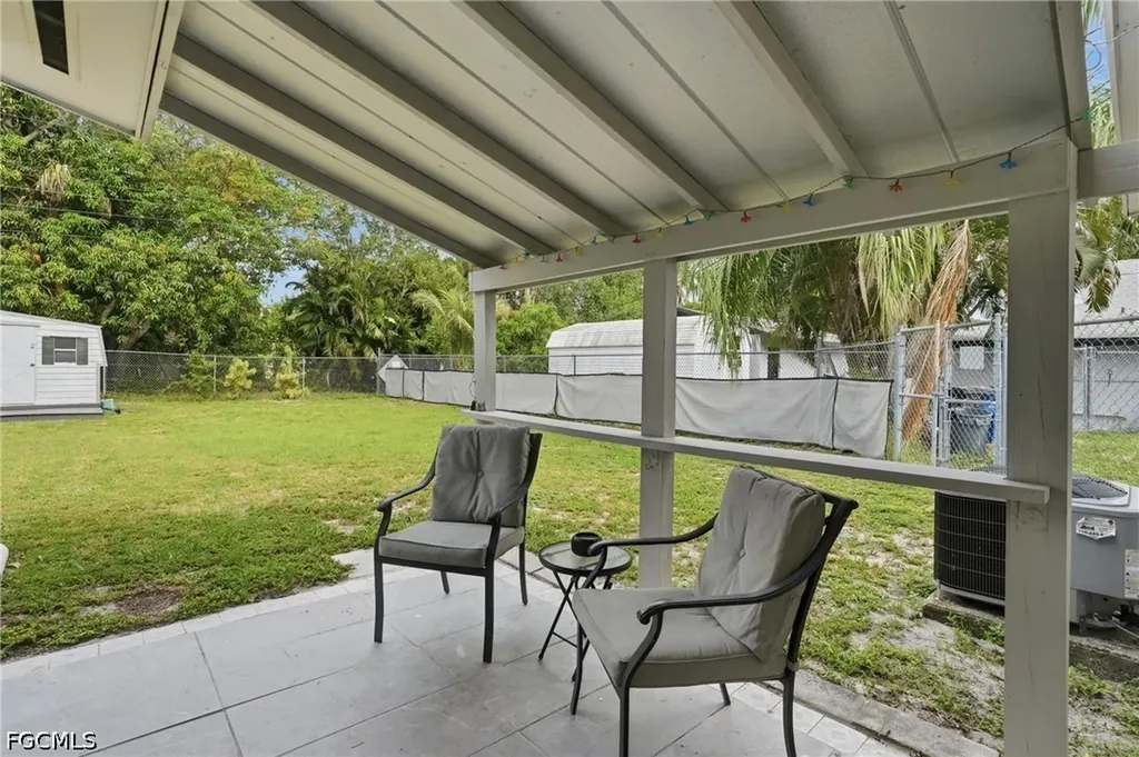 372 Altamont Avenue Fort Myers FL 33905