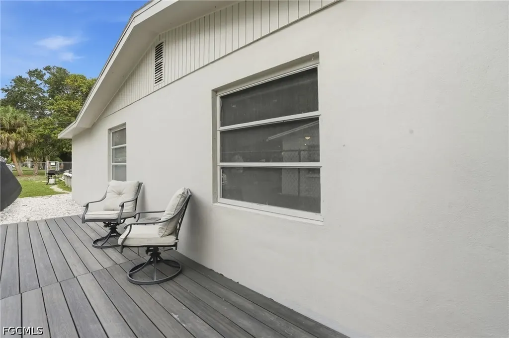 372 Altamont Avenue Fort Myers FL 33905