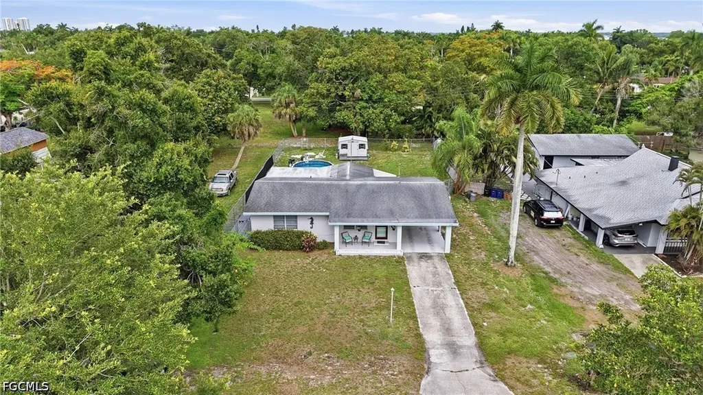 372 Altamont Avenue Fort Myers FL 33905