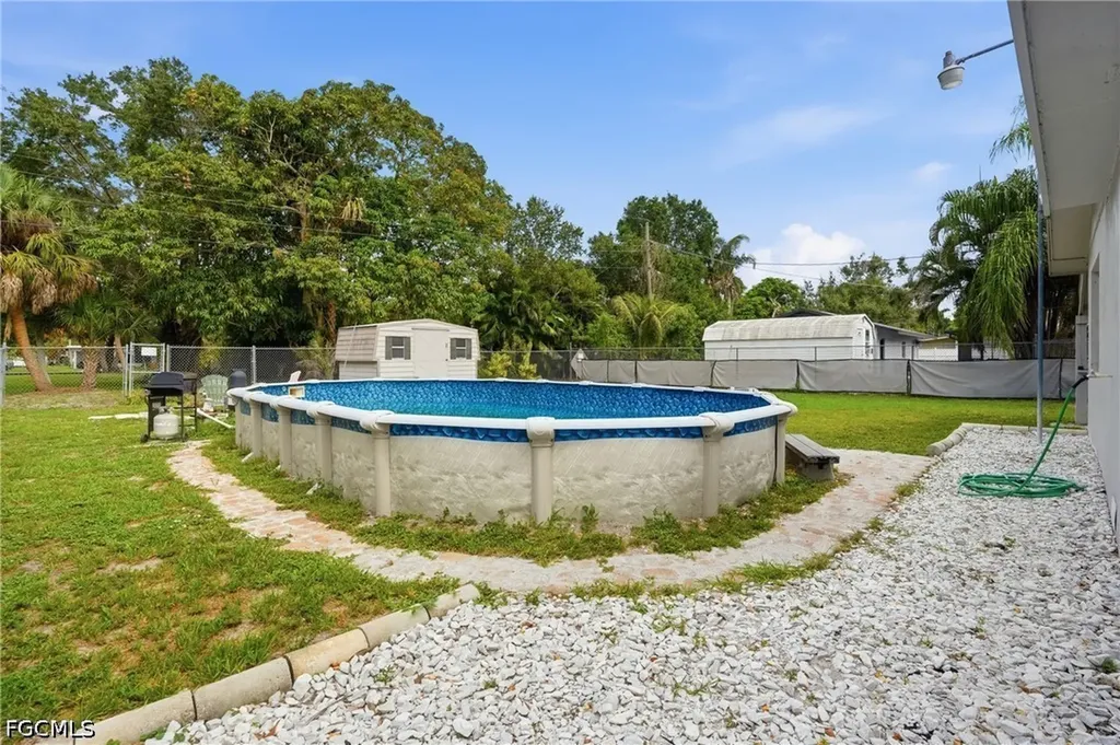 372 Altamont Avenue Fort Myers FL 33905