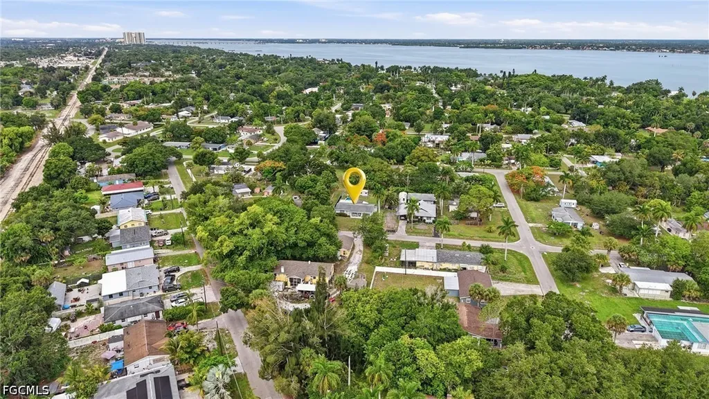372 Altamont Avenue Fort Myers FL 33905