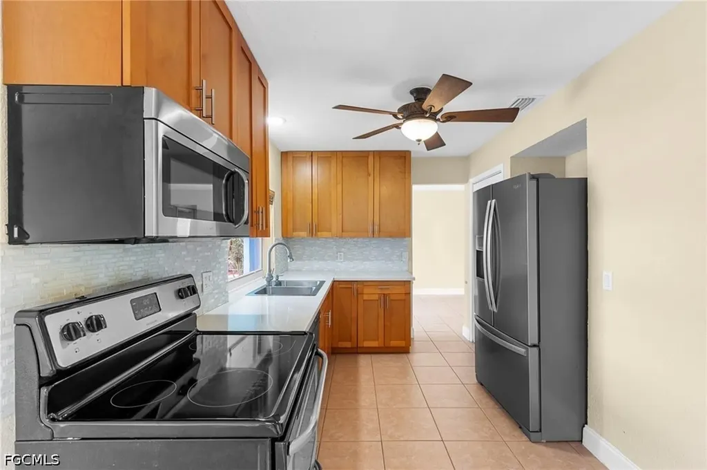 11831 NW 31st Place Sunrise FL 33323
