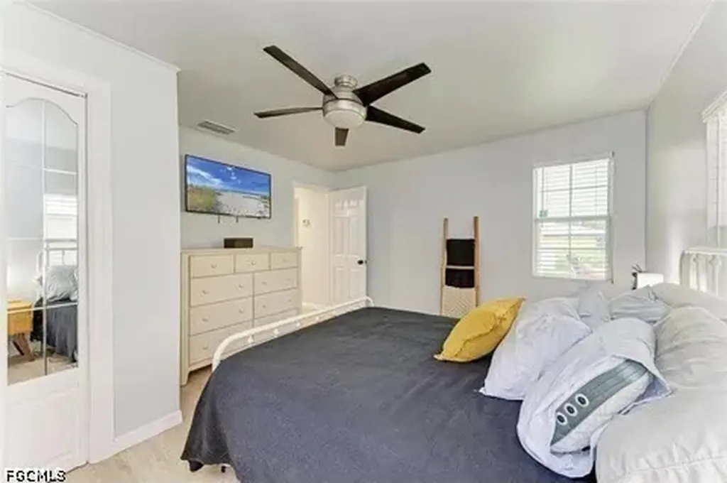 11710 North Street Tampa FL 33617