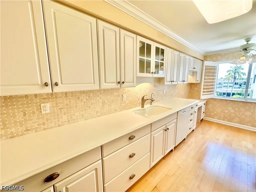 3420 Gulf Shore Boulevard N Naples FL 34103