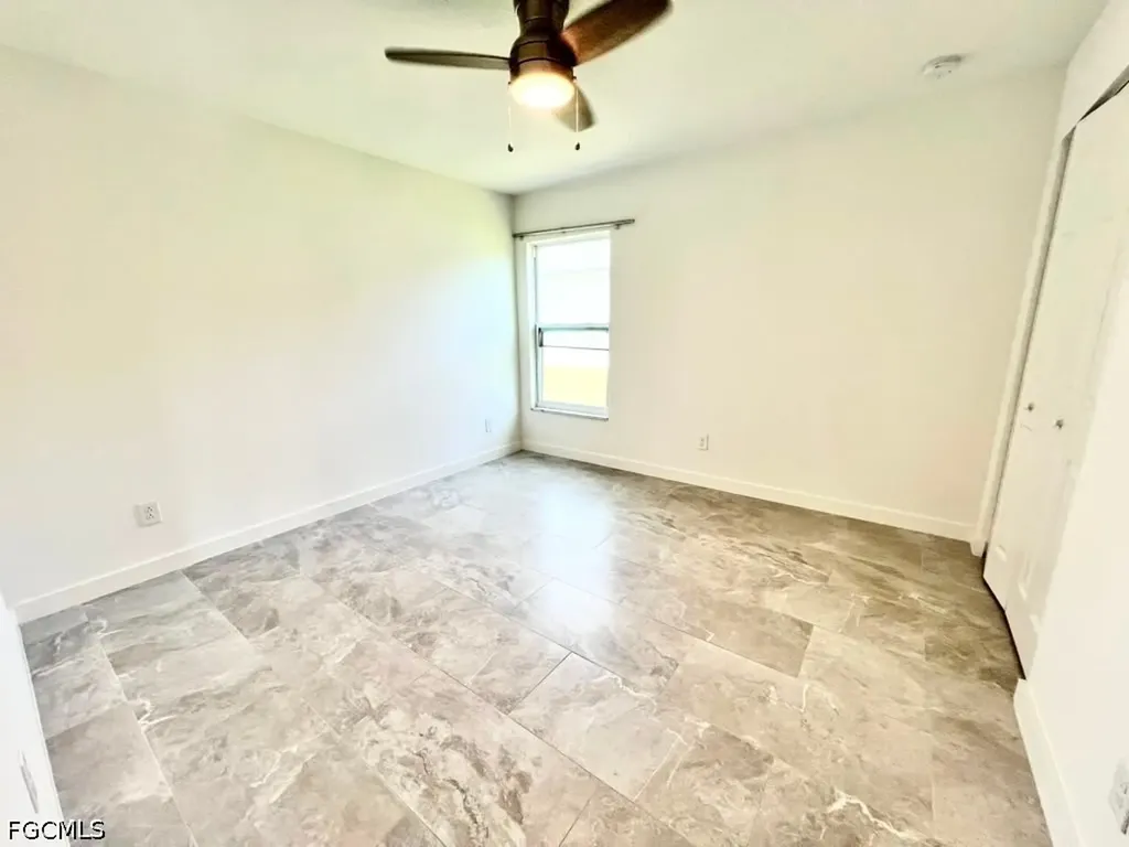 4622 SW 7th Place Cape Coral FL 33914