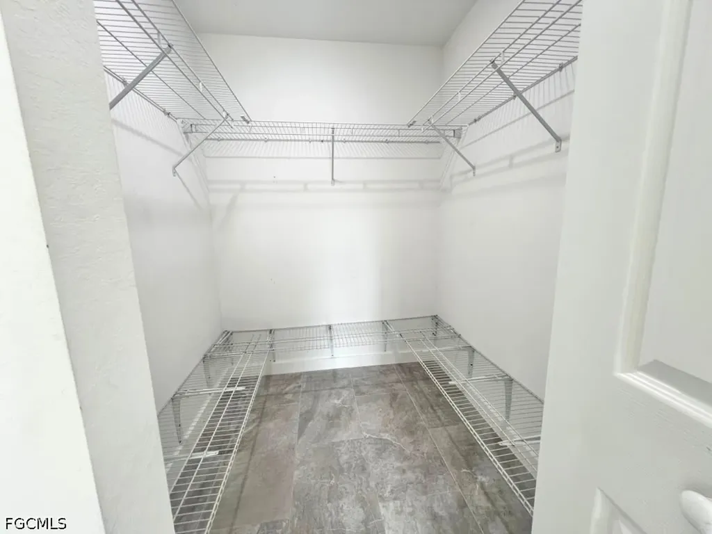 4622 SW 7th Place Cape Coral FL 33914