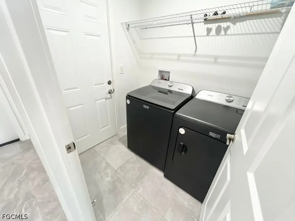 4622 SW 7th Place Cape Coral FL 33914