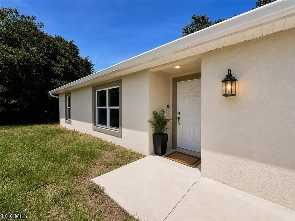 1173 E Benbow Circle Labelle FL 33935