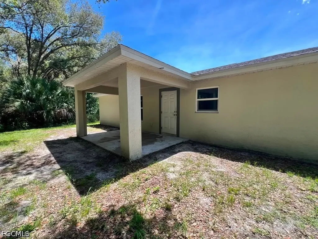 1173 E Benbow Circle Labelle FL 33935