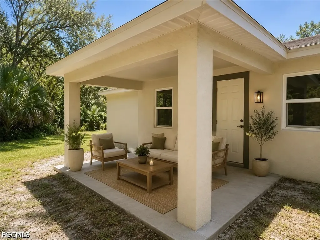 1173 E Benbow Circle Labelle FL 33935
