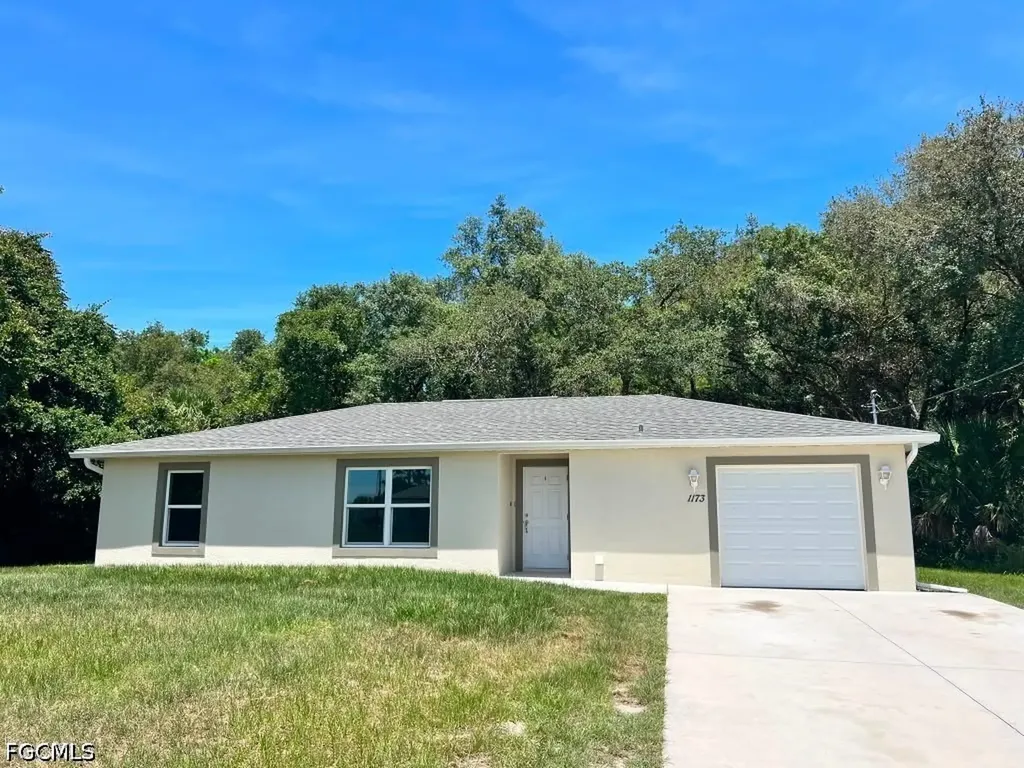 1173 E Benbow Circle Labelle FL 33935