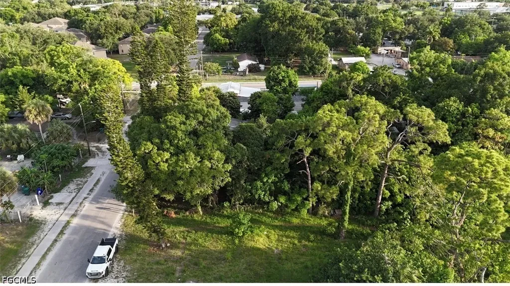 111 S 7th Street Immokalee FL 34142